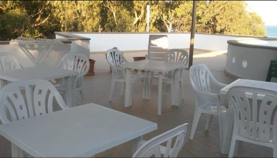 Sicilia Mare Hotel Porto Palo Exterior foto